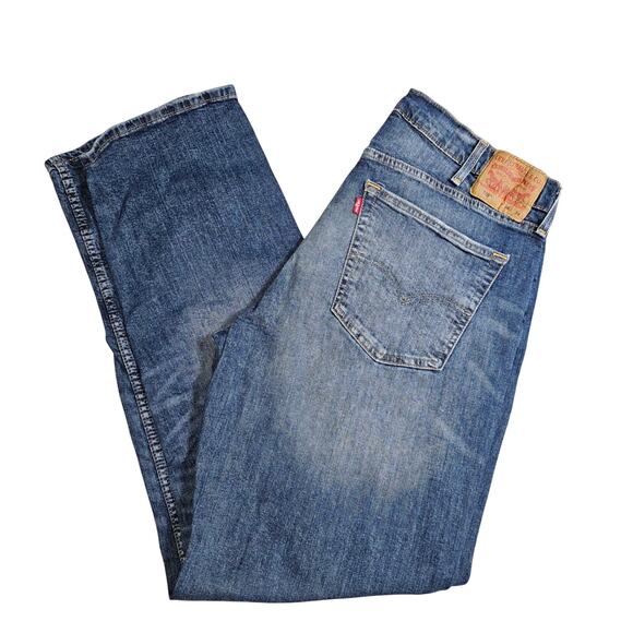 Levis Denim 559 Jeans Mens Medium Wash Straight Leg 38x34 with Slight Whiskering - Picture 1 of 9